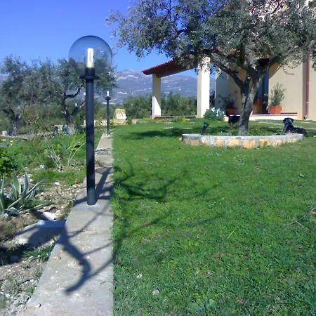Le Foglie D'argento 4*